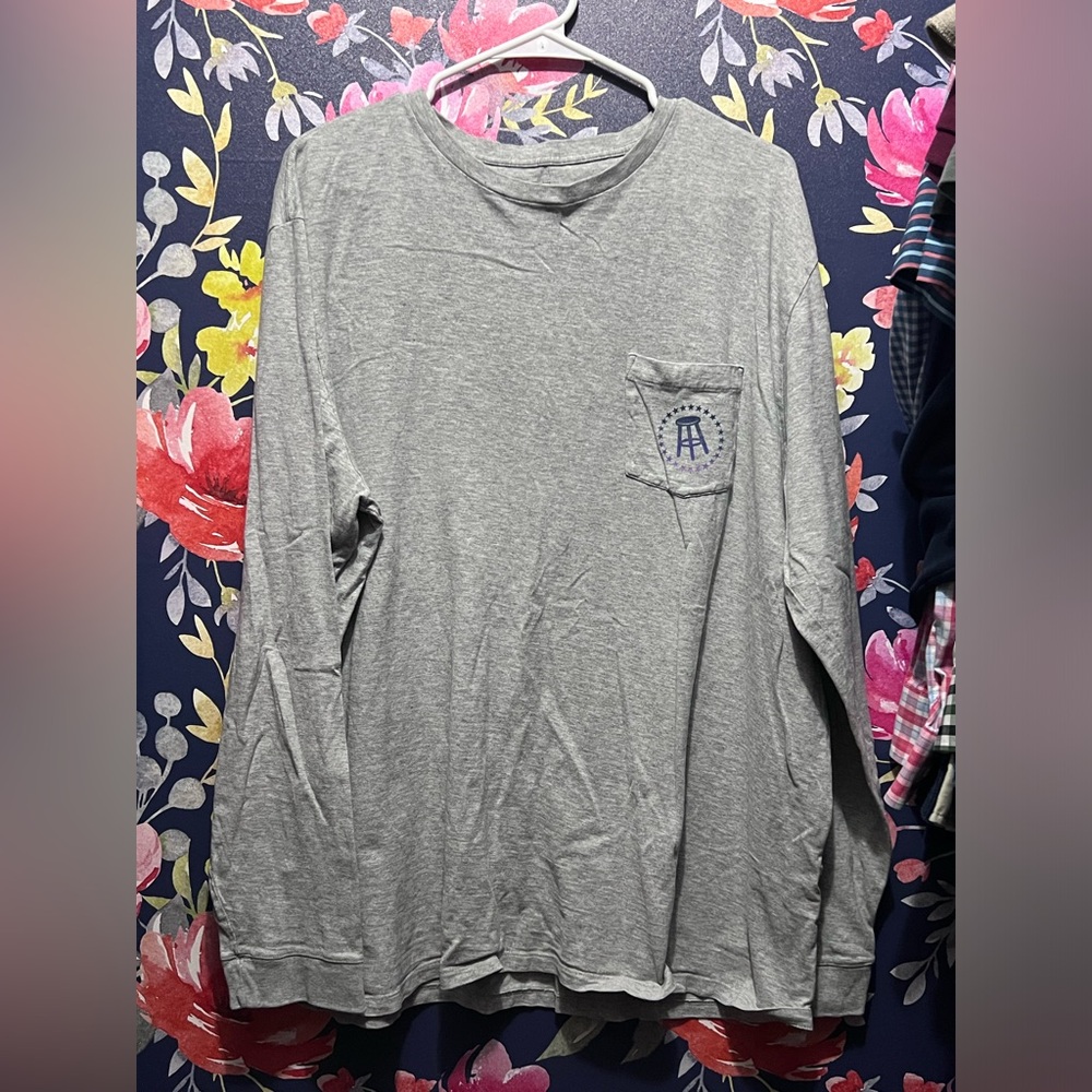 Vineyard Vines Men’s XL Barstool Shirt